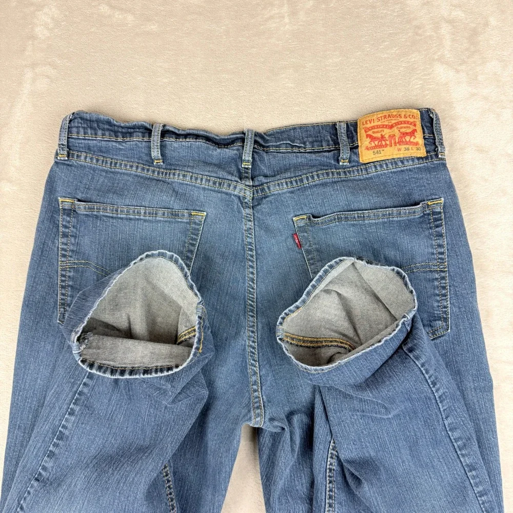 Levi's 541 Jeans Mens 38x30 Blue Athletic Taper Stretch Denim Faded Preppy